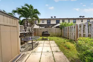 11464 SW 248th Ln, Homestead, FL 33032 - Photo 9