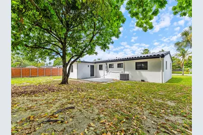 1055 Wyoming Ave, Fort Lauderdale, FL 33312 - Photo 37