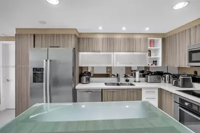 6700 Indian Creek Dr #904, Miami Beach, FL 33141 - Photo 13