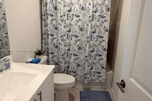 2424 SE 29th St, Homestead, FL 33035 - Photo 13