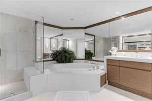 430 S Grand Bay Dr, Key Biscayne, FL 33149 - Photo 9