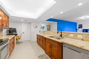 825 Egret Cir, Delray Beach, FL 33444 - Photo 21