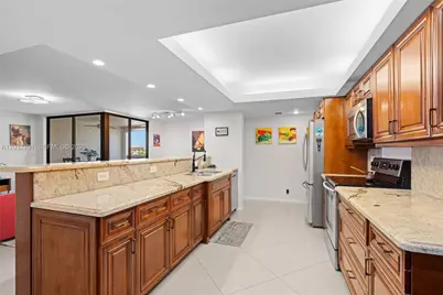 825 Egret Cir #504, Delray Beach, FL 33444 - Photo 17