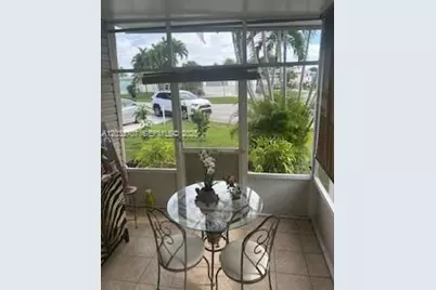 8721 SW 22nd Ct, Davie, FL 33324 - Photo 5