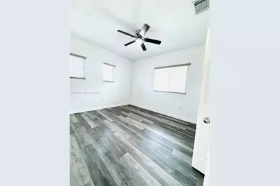 363 NE 35th Ter, Homestead, FL 33033 - Photo 21