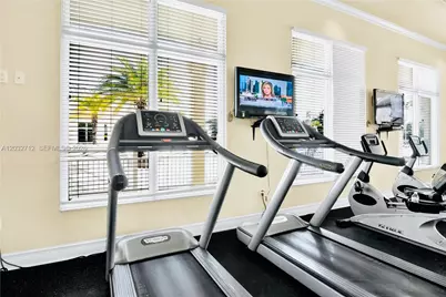 363 NE 35th Ter, Homestead, FL 33033 - Photo 43