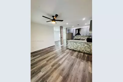 363 NE 35th Ter, Homestead, FL 33033 - Photo 11