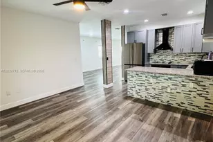 363 NE 35th Ter, Homestead, FL 33033 - Photo 11