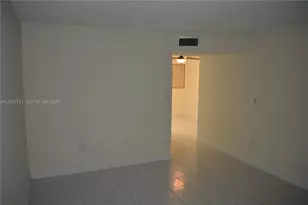 13100 SW 92nd Ave, Miami, FL 33176 - Photo 15