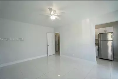 7935 Crespi Blvd #2, Miami Beach, FL 33141 - Photo 3