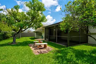 1730 SW 97th Pl, Miami, FL 33165 - Photo 43