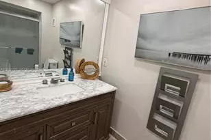 20451 NE 10th Pl, Miami, FL 33179 - Photo 21