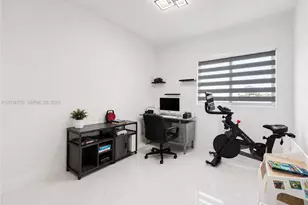 15490 SW 18th Ln, Miami, FL 33185 - Photo 21