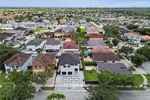 15490 SW 18th Ln, Miami, FL 33185 - Photo 5