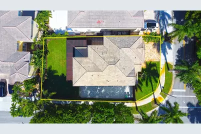 11559 NW 84th Ter, Doral, FL 33178 - Photo 3