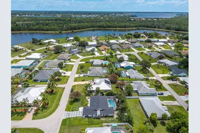 3438 SE Hart Cir, Port Saint Lucie, FL 34984 - Photo 9