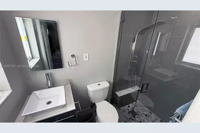 10455 SW 42nd Ter, Miami, FL 33165 - Photo 15