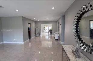 10455 SW 42nd Terrace, Miami, FL 33165 - Photo 5