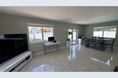 10455 SW 42nd Ter, Miami, FL 33165 - Photo 31
