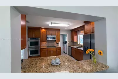 10455 SW 42nd Ter, Miami, FL 33165 - Photo 25