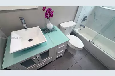 10455 SW 42nd Ter, Miami, FL 33165 - Photo 11