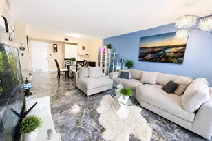 4200 Hillcrest Dr, Hollywood, FL 33021 - Photo 1