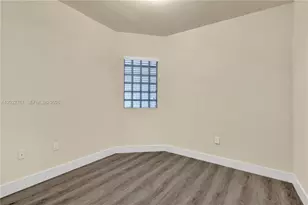 8620 NW 97th Ave, Doral, FL 33178 - Photo 13