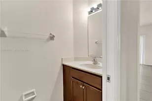 8620 NW 97th Ave, Doral, FL 33178 - Photo 9