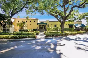 9340 Lagoon Pl, Davie, FL 33324 - Photo 27
