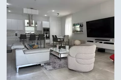7433 NW 99th Ave, Doral, FL 33178 - Photo 7