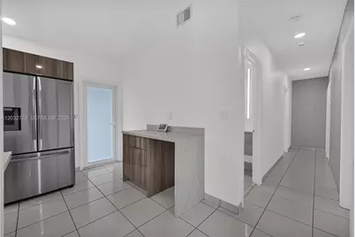 451 E 37th St, Hialeah, FL 33013 - Photo 7