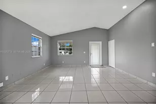 451 E 37th St, Hialeah, FL 33013 - Photo 5
