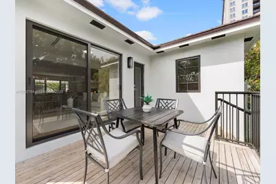 39 Palermo Ave, Coral Gables, FL 33134 - Photo 7