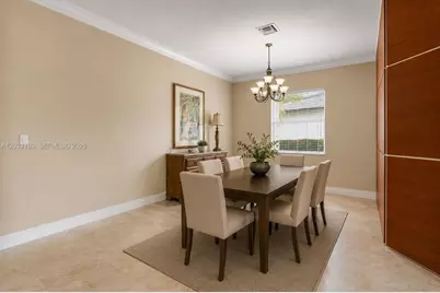 19301 Seneca Ave, Weston, FL 33332 - Photo 7