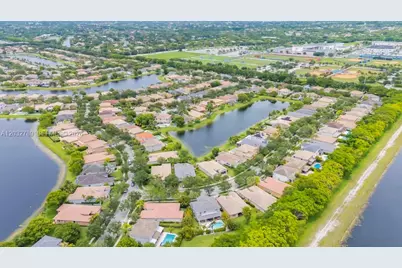 19301 Seneca Ave, Weston, FL 33332 - Photo 39