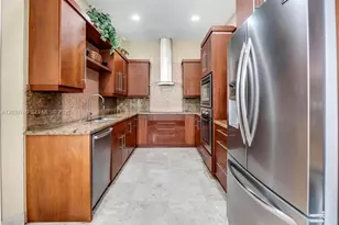 19301 Seneca Ave, Weston, FL 33332 - Photo 9