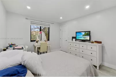10003 Winding Lake Rd #203, Sunrise, FL 33351 - Photo 17