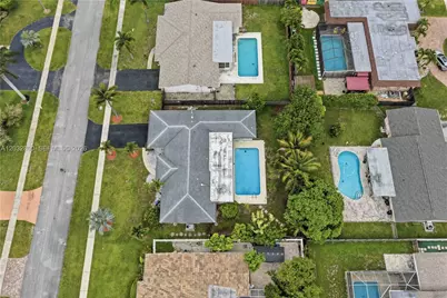 7421 NW 14th St, Plantation, FL 33313 - Photo 35