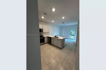 4860 Dillion St #4860, Lake Worth, FL 33463 - Photo 9