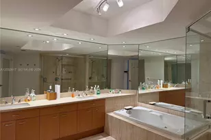 21205 Yacht Club Dr, Aventura, FL 33180 - Photo 25