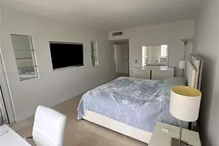 21205 Yacht Club Dr, Aventura, FL 33180 - Photo 23