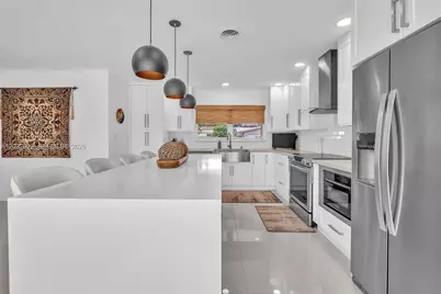 2104 NE 63rd St, Fort Lauderdale, FL 33308 - Photo 3