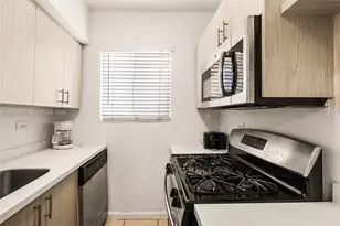 7340 Harding Ave, Miami Beach, FL 33141 - Photo 11