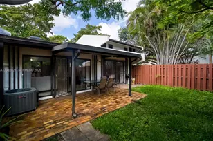 505 NE 199th Ln, Miami, FL 33179 - Photo 29
