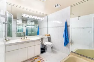 505 NE 199th Ln, Miami, FL 33179 - Photo 25
