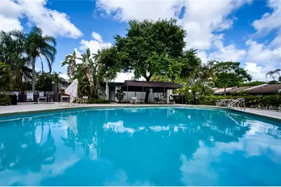 505 NE 199th Ln #2A, Miami, FL 33179 - Photo 35