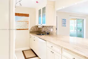 1042 North Dr, Delray Beach, FL 33445 - Photo 7