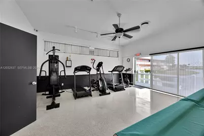 1050 SW 11th St #20L, Hallandale Beach, FL 33009 - Photo 29