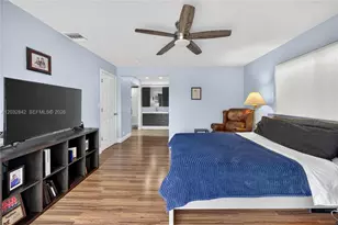 8210 SW 96th Ct, Miami, FL 33173 - Photo 39