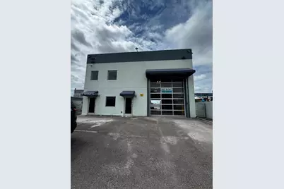 10810 NW 22nd St, Sweetwater, FL 33172 - Photo 1
